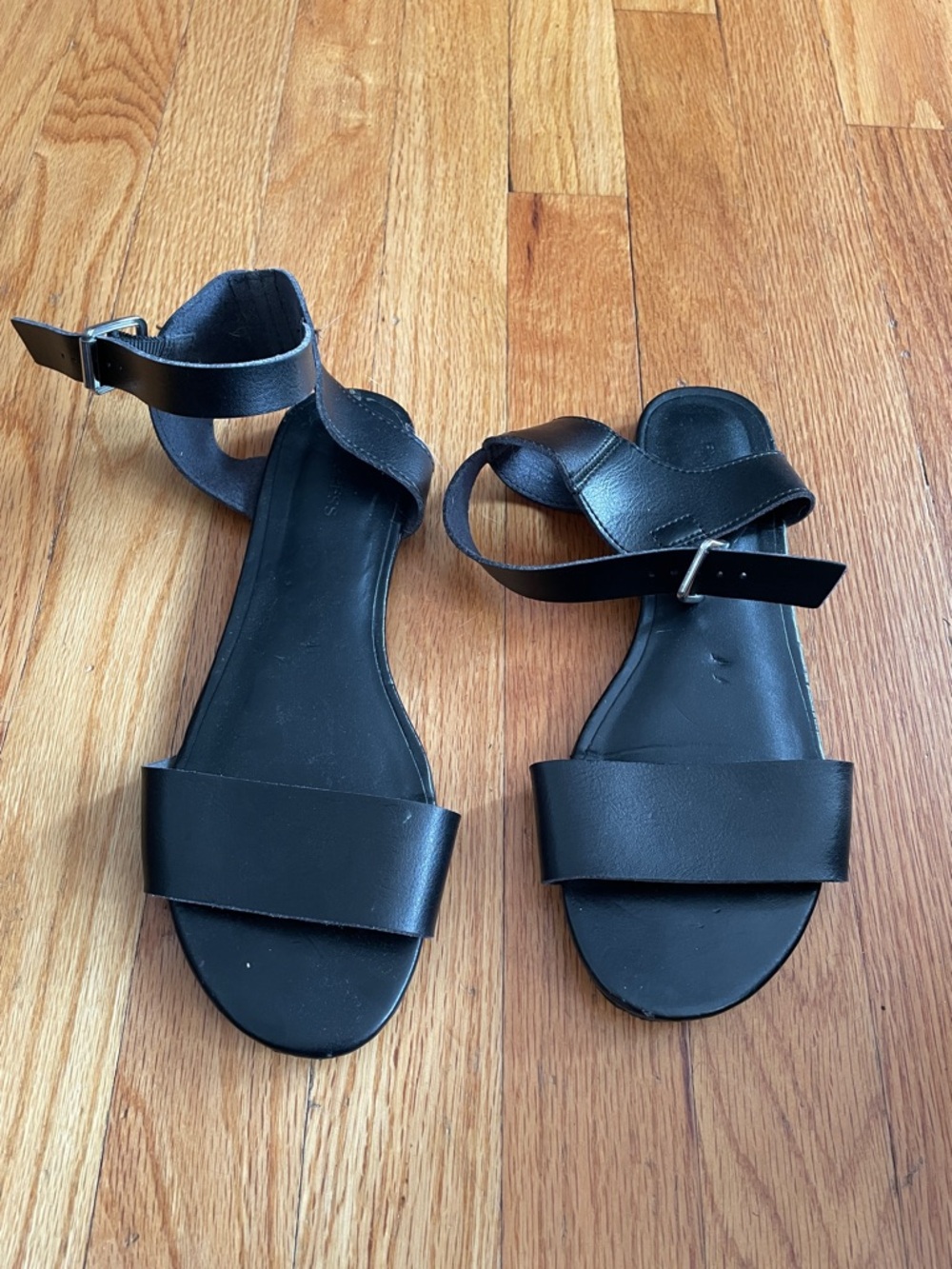 Express Sandals